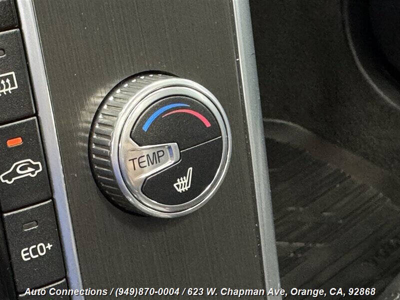 2015 Volvo XC60 T5 Drive-E Platinum