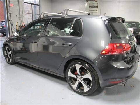 2017 Volkswagen Golf GTI S