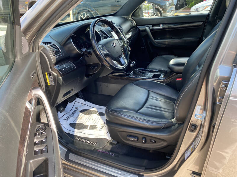 2014 Kia Sorento SX Limited