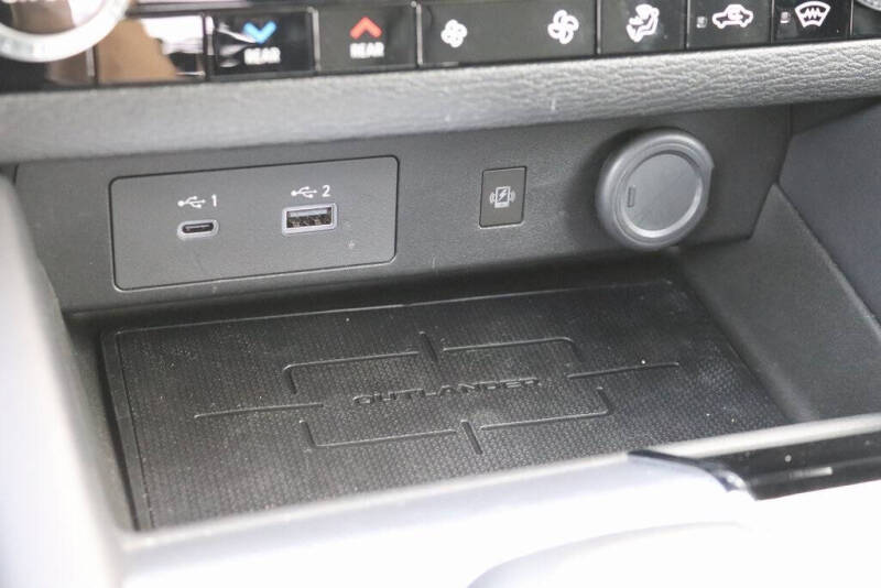 2024 Mitsubishi Outlander SEL