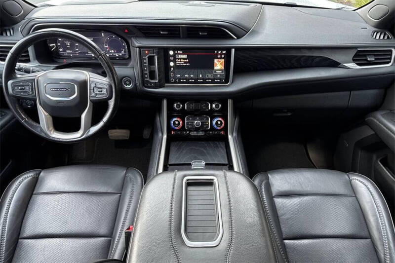 2022 GMC Yukon XL Denali