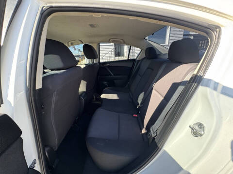 2010 Mazda MAZDA3 i Touring