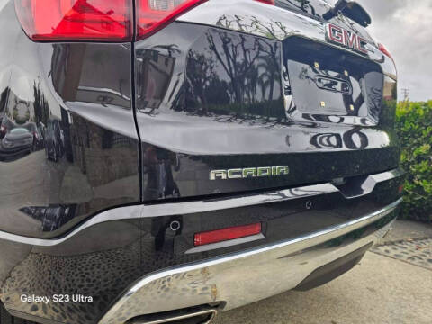 2017 GMC Acadia Denali