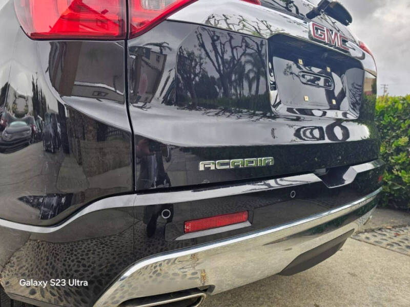 2017 GMC Acadia Denali