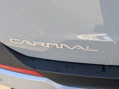 2025 Kia Carnival EX