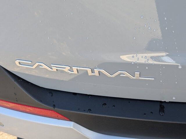 2025 Kia Carnival EX