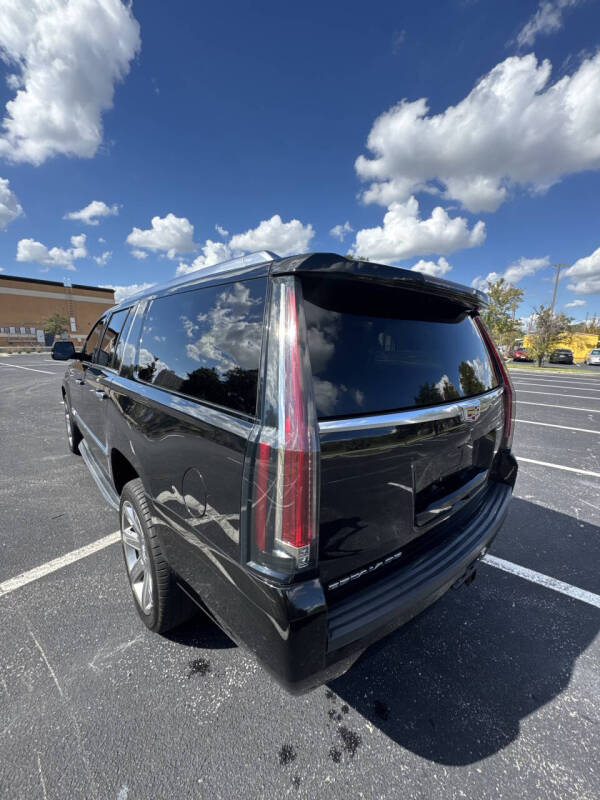 2020 Cadillac Escalade ESV Luxury