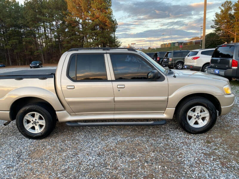 2005 Ford Explorer Sport Trac for sale at Good Wheels Auto Sales, Inc in Cornelia GA