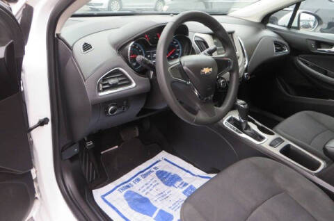 2017 Chevrolet Cruze LS Auto