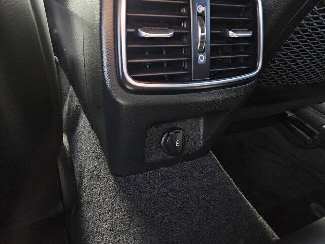 2021 Genesis G70