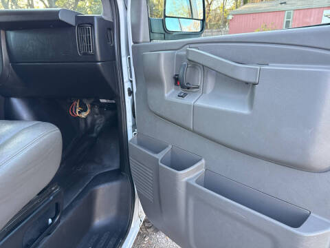 2017 Chevrolet Express 2500