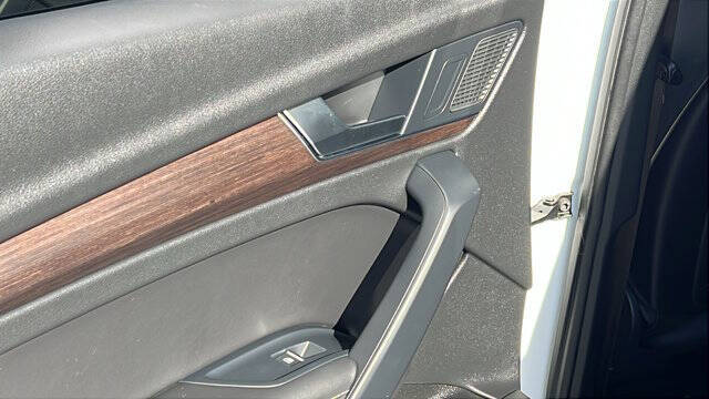 2022 Audi Q5 quattro S line Prem Plus 45 TFSI