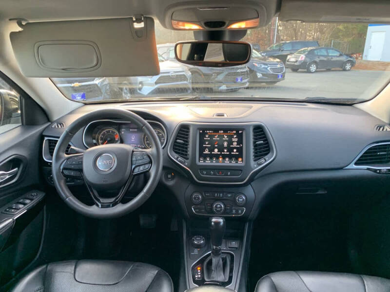 2023 Jeep Cherokee Altitude Lux