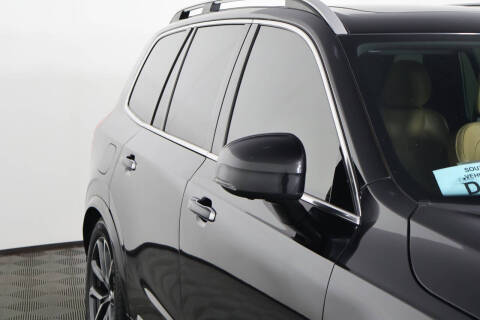 2018 Volvo XC90 T6 Momentum
