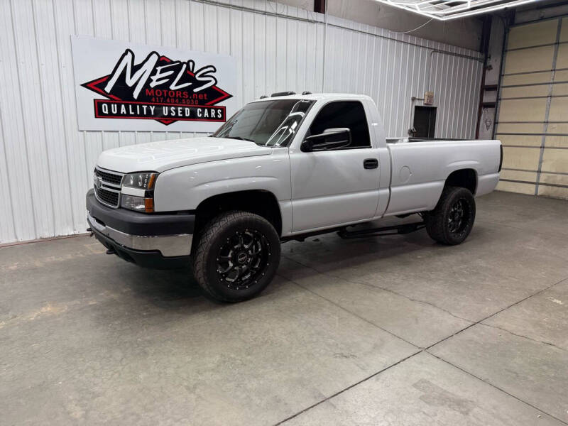 2007 Chevrolet Silverado 2500HD Classic for sale at Mel's Motors in Ozark MO