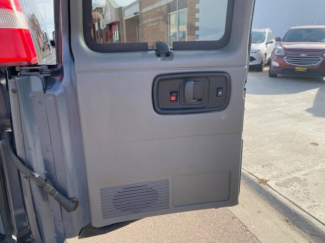 2017 Chevrolet Express LS 2500