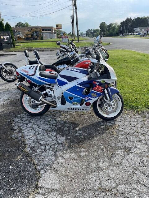 1997 Suzuki GSX-R750 for sale at Fortys Finest Auto Sales INC in Bear, DE