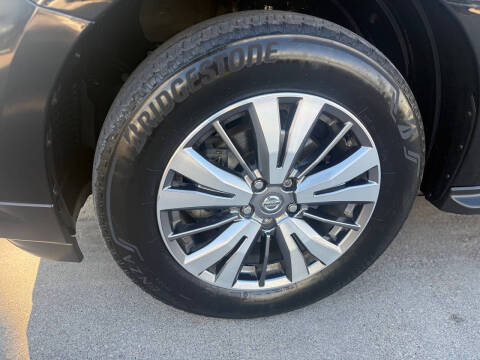 2019 Nissan Pathfinder SL