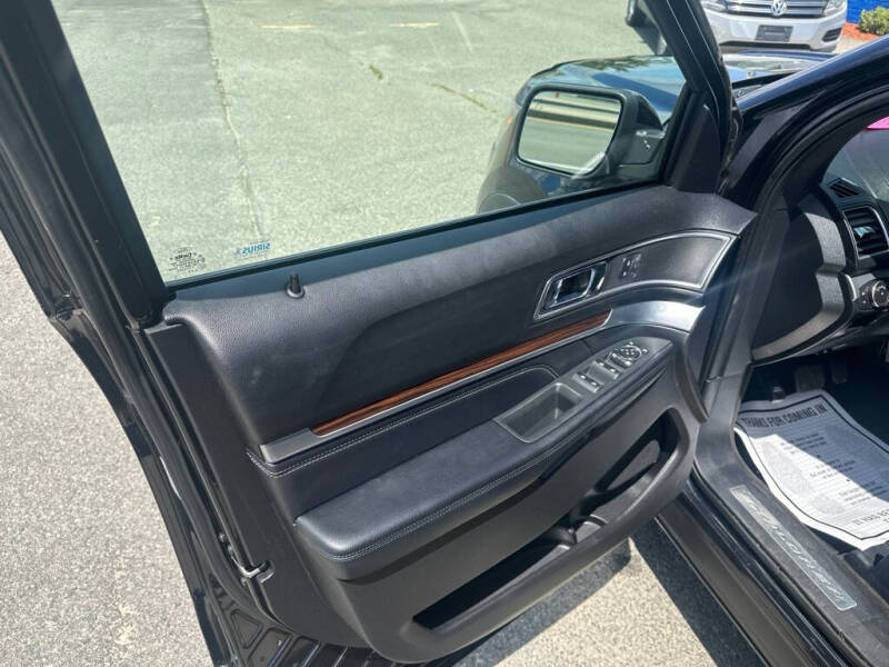 2017 Ford Explorer Limited
