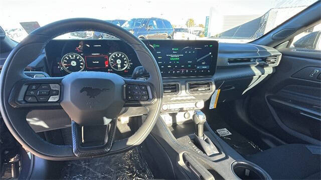 2025 Ford Mustang Dark Horse