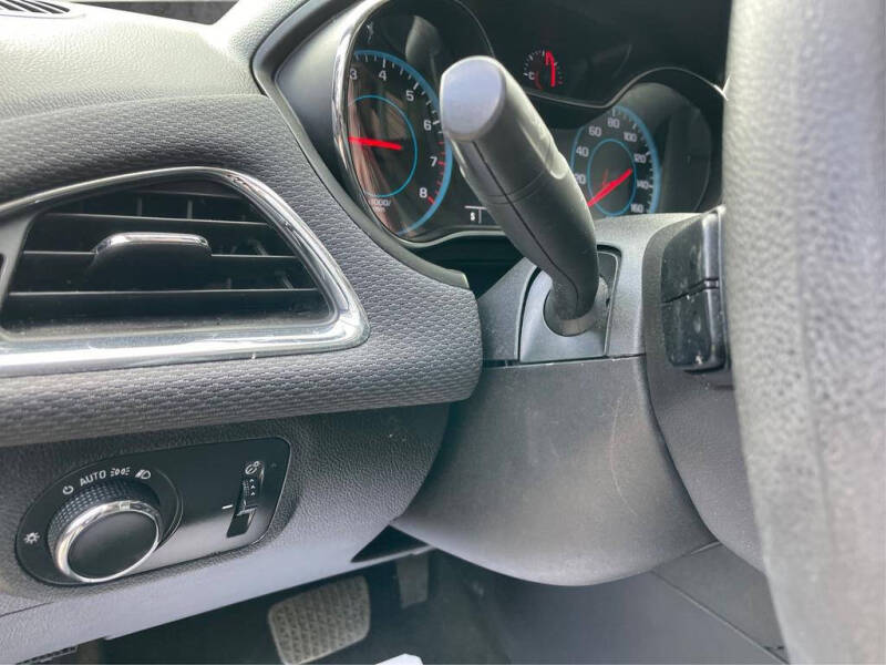 2017 Chevrolet Cruze LT Auto