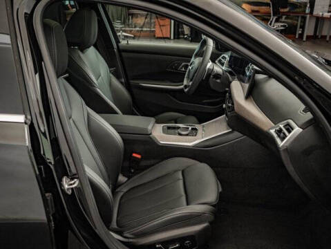 2025 BMW 3 Series 330i xDrive