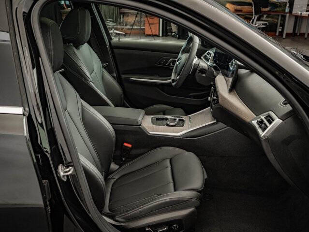 2025 BMW 3 Series 330i xDrive