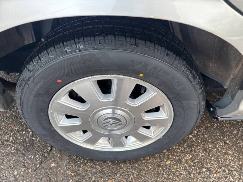 2005 Mercury Grand Marquis LS Premium