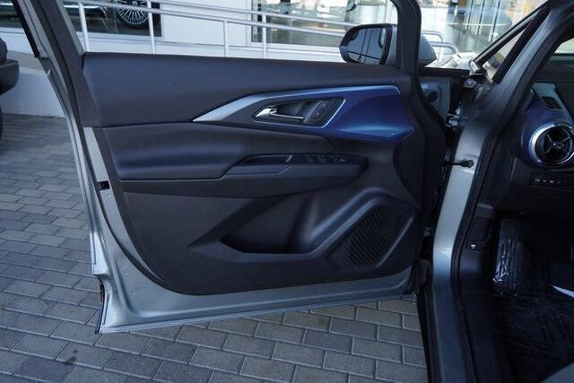 2025 Chevrolet Equinox EV LT 2