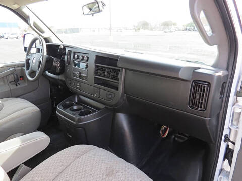 2017 Chevrolet Express 2500