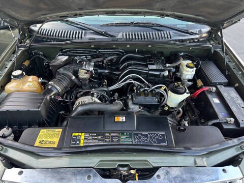 2004 Ford Explorer XLT