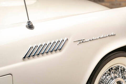 1957 Ford Thunderbird