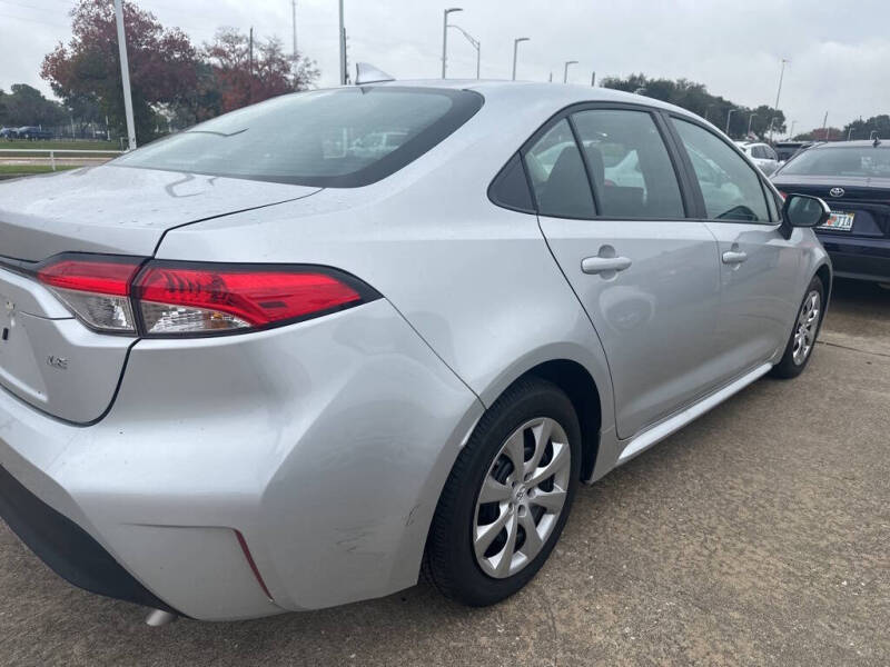 2025 Toyota Corolla LE