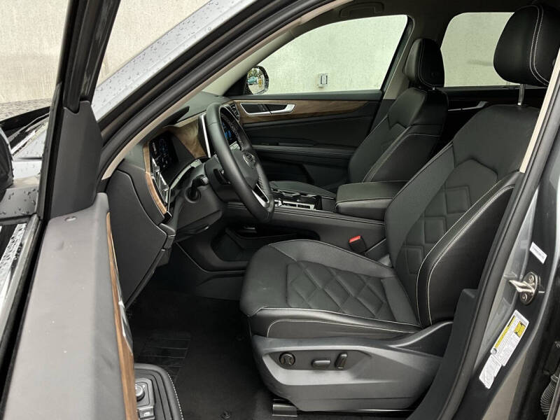 2025 Volkswagen Atlas SE 4Motion