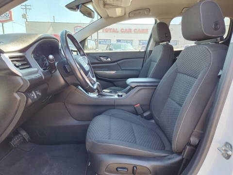 2019 GMC Acadia SLE-2