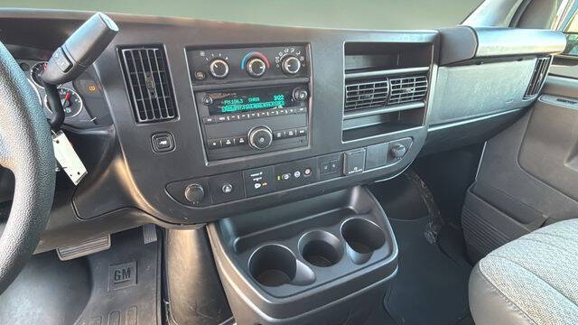 2024 Chevrolet Express LT 3500