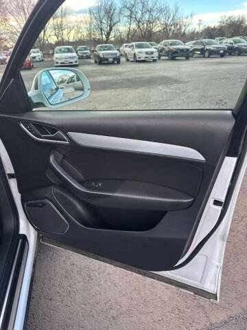 2015 Audi Q3 2.0T quattro Prestige