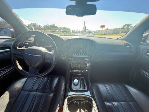 2016 Chrysler 300 S Alloy Edition