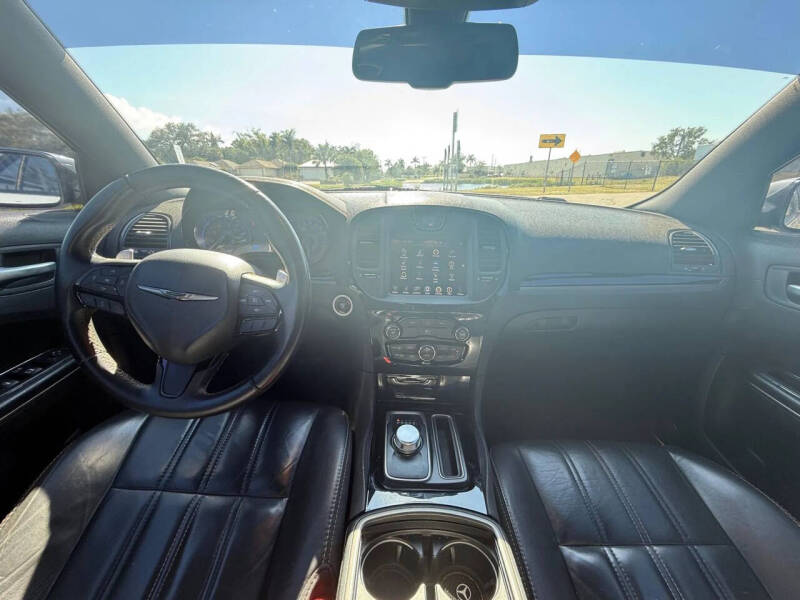 2016 Chrysler 300 S Alloy Edition