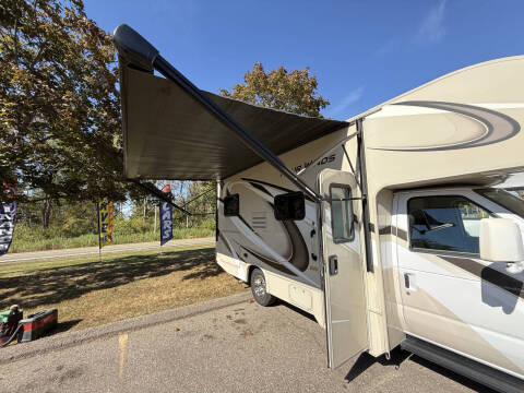 2019 Ford FOUR WINDS THOR 22E