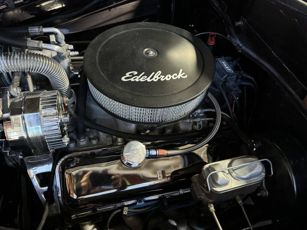 1947 Packard Clipper 18