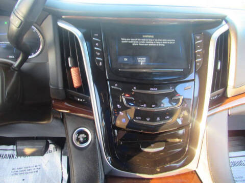 2018 Cadillac Escalade Luxury