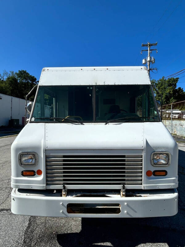 2014 Ford Stripped Chassis