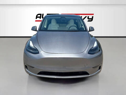 2025 Tesla Model Y Long Range