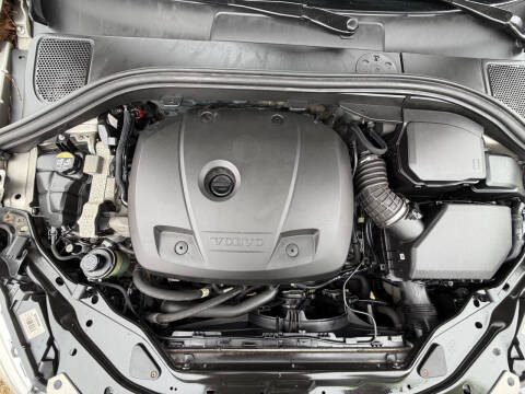 2016 Volvo XC60 T6 Drive-E