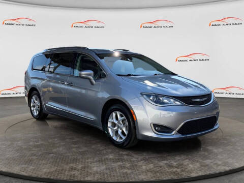 2018 Chrysler Pacifica Touring L Plus