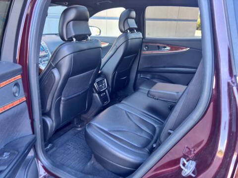2019 Lincoln Nautilus Reserve