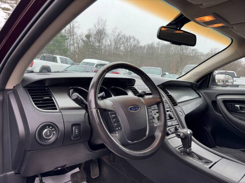 2011 Ford Taurus SEL