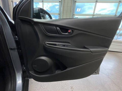 2020 Hyundai Kona SEL Plus