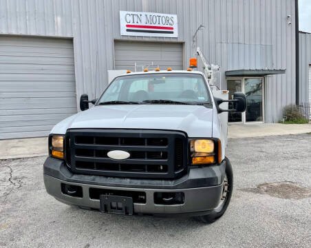 2006 Ford F-350 Super Duty for sale at CTN MOTORS in Houston TX